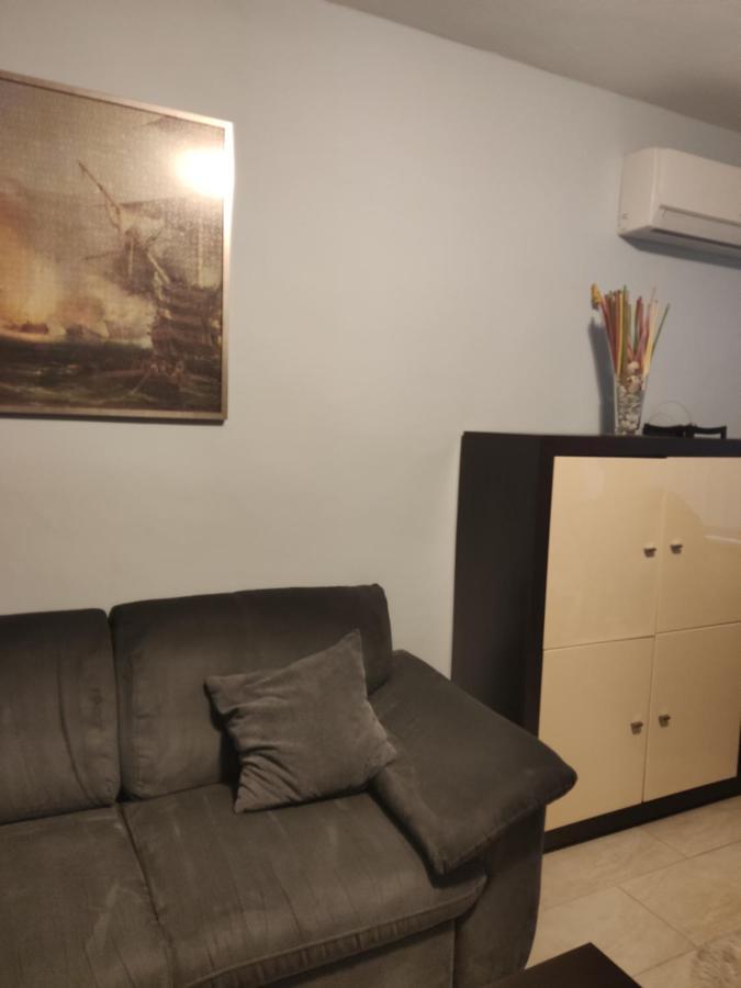 Apartment Lazur Karlovo 8 Street Free Parking Burgas Extérieur photo